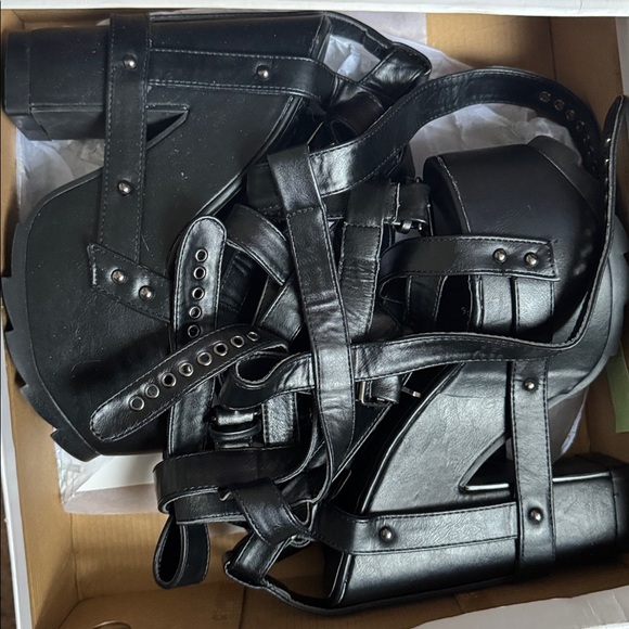 YRU NightCall Cage Platform Heels Size 9 - Picture 7 of 7